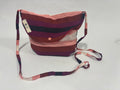 Bolso Bandolera Dodo: Rayas Rosas y Granates